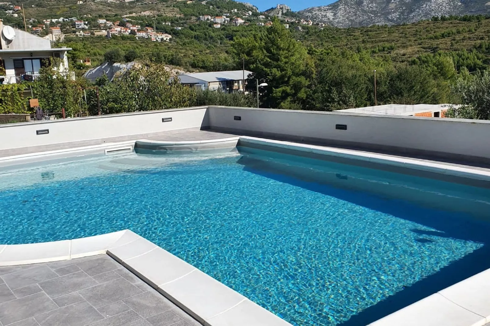Apartments Villa Salona Sky - Superior Two Bedroom Apartment with Balcony (6)-Zwembad