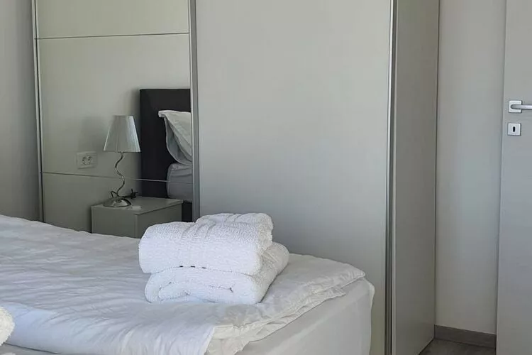 Apartments Villa Salona Sky - Superior Two Bedroom Apartment with Balcony (6)