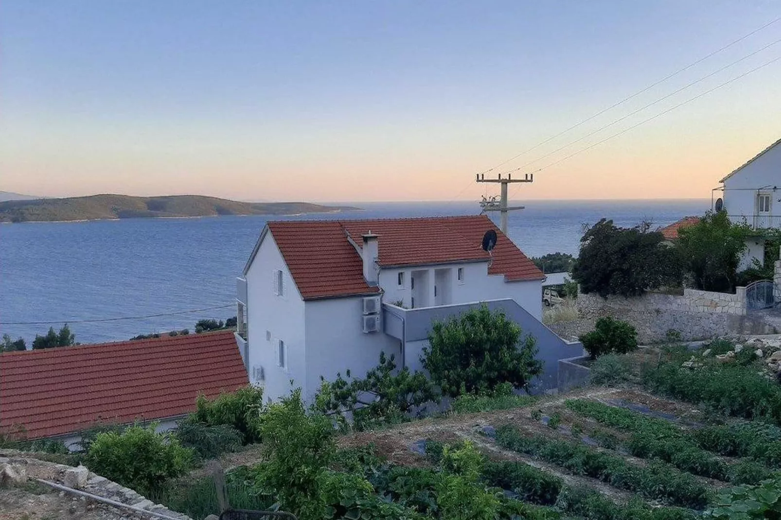 Apartments Dobrila - Superior Two Bedroom Apartment with Terrace and sea view - B2