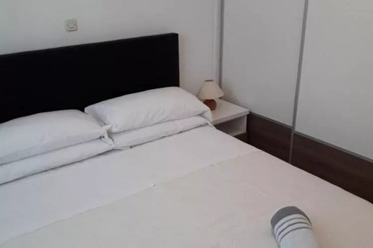 Apartments Mlikota - Two Bedroom Apartment with Terrace - A2 59671-Slaapkamer