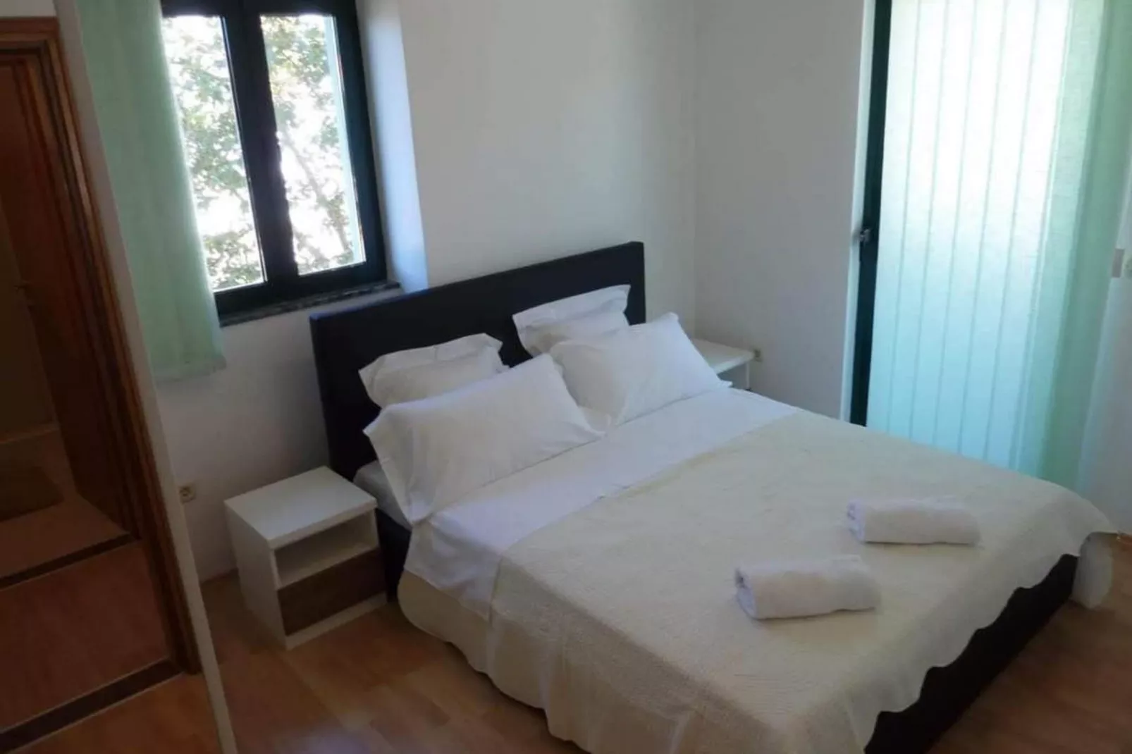 Apartments Mlikota - Two Bedroom Apartment with Terrace - A2 59671-Slaapkamer