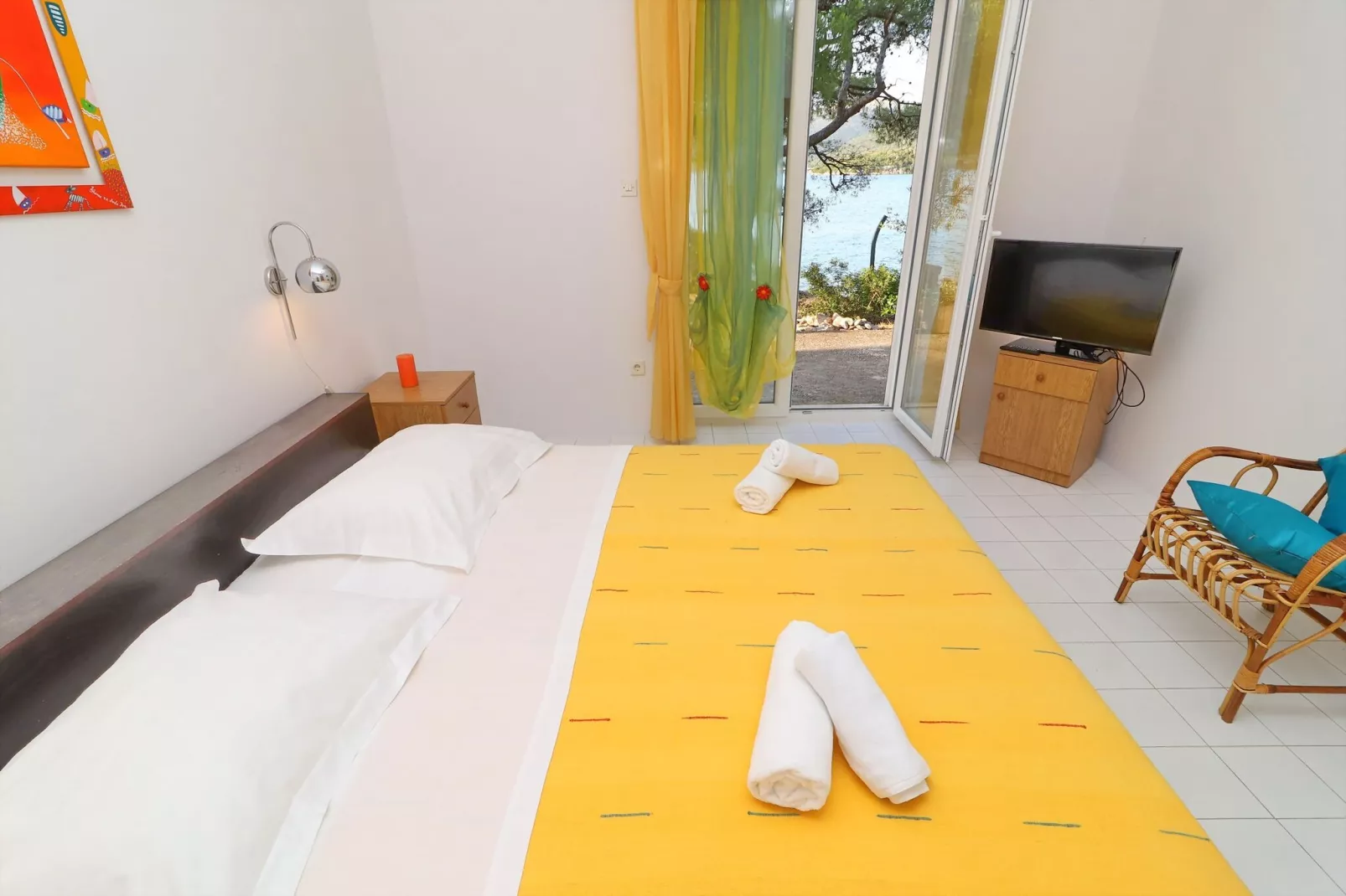 Apartments More & Ja - One Bedroom Apartment with Terrace and Sea View ( 1. istok )-Slaapkamer