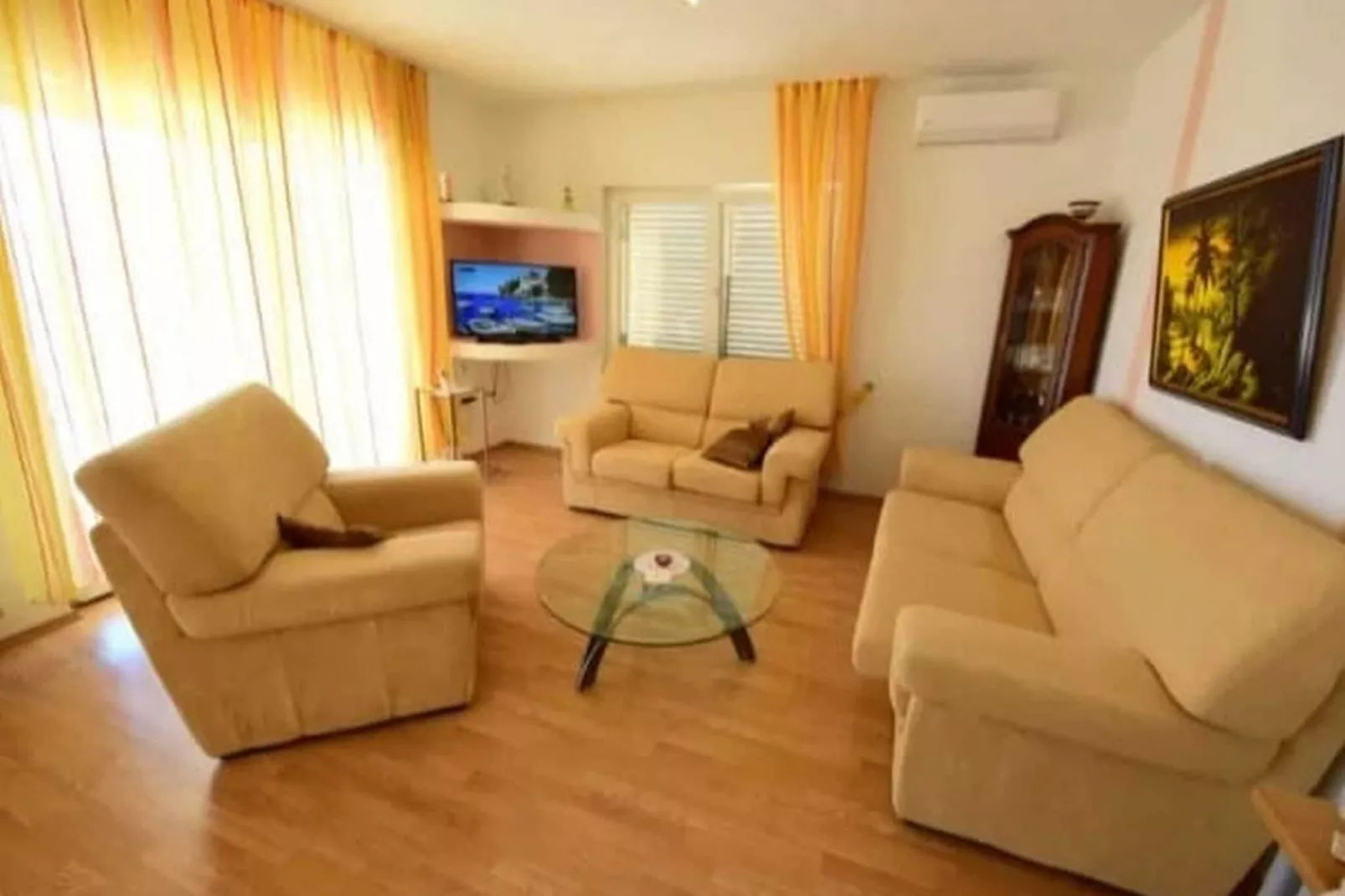 Apartment Mila - Three Bedroom Apartment with Terrace and Sea View-Woonkamer