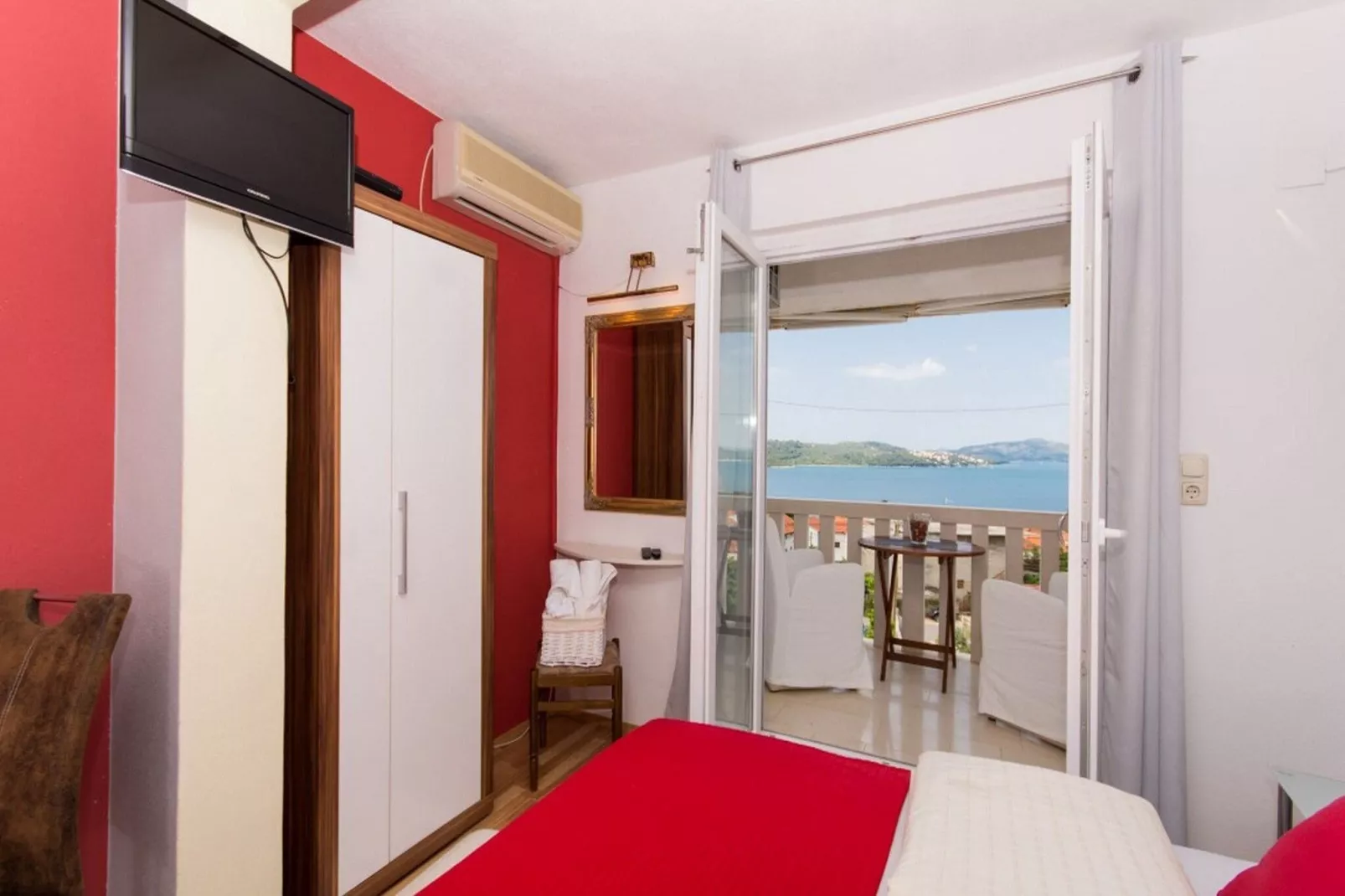 Villa Stil - Studio Apartment with Balcony and Sea View 103-Terrasbalkon