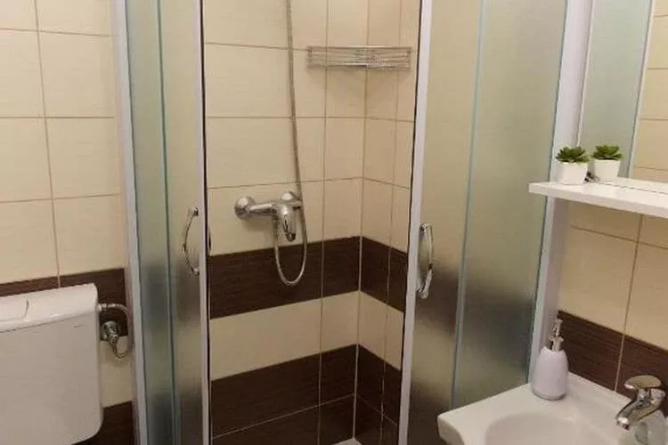 Apartments Bandalo - Standard Studio Apartment A6-Badkamer