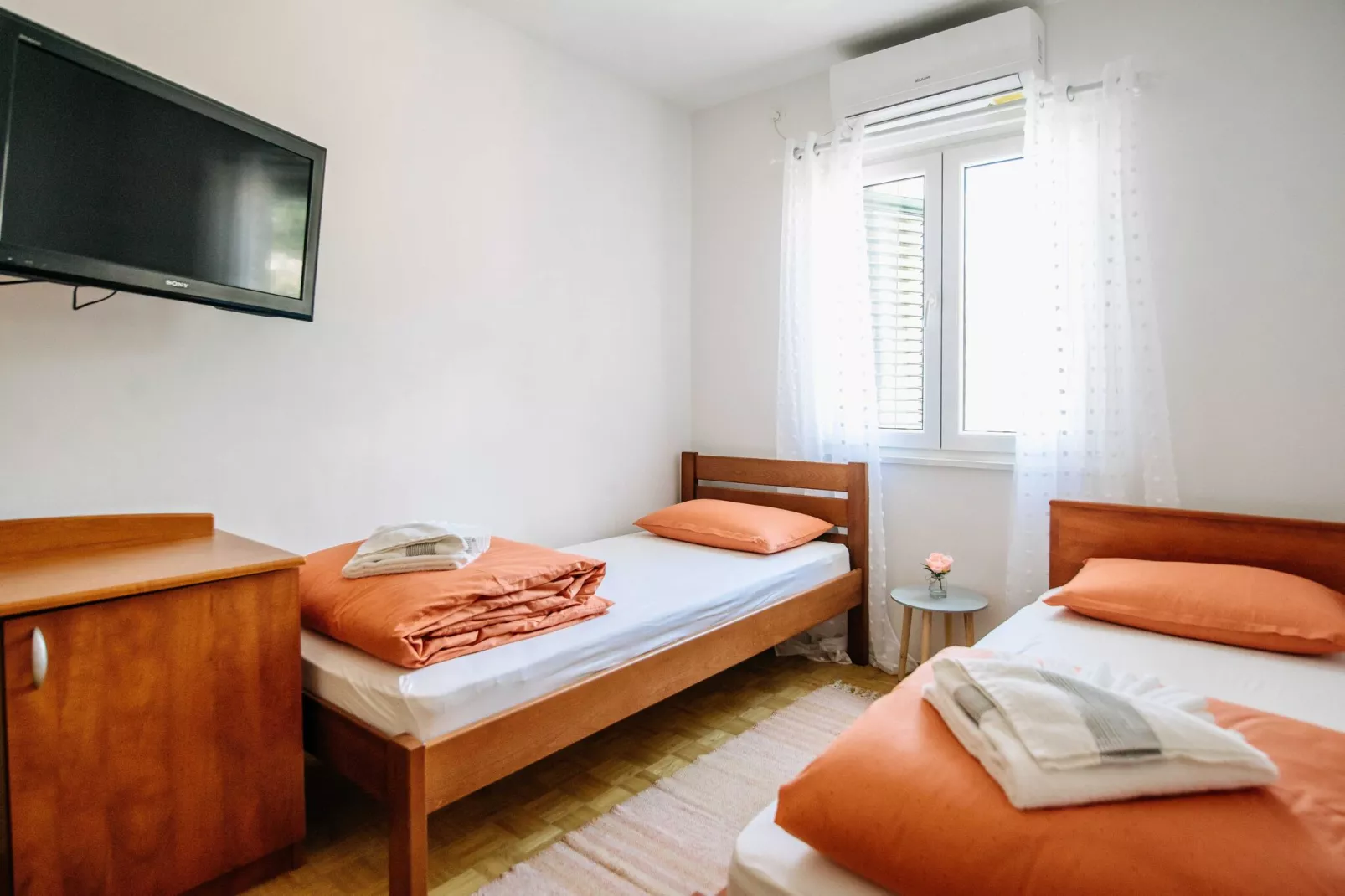 Apartment Wanda - Two Bedroom Apartment with City View-Slaapkamer