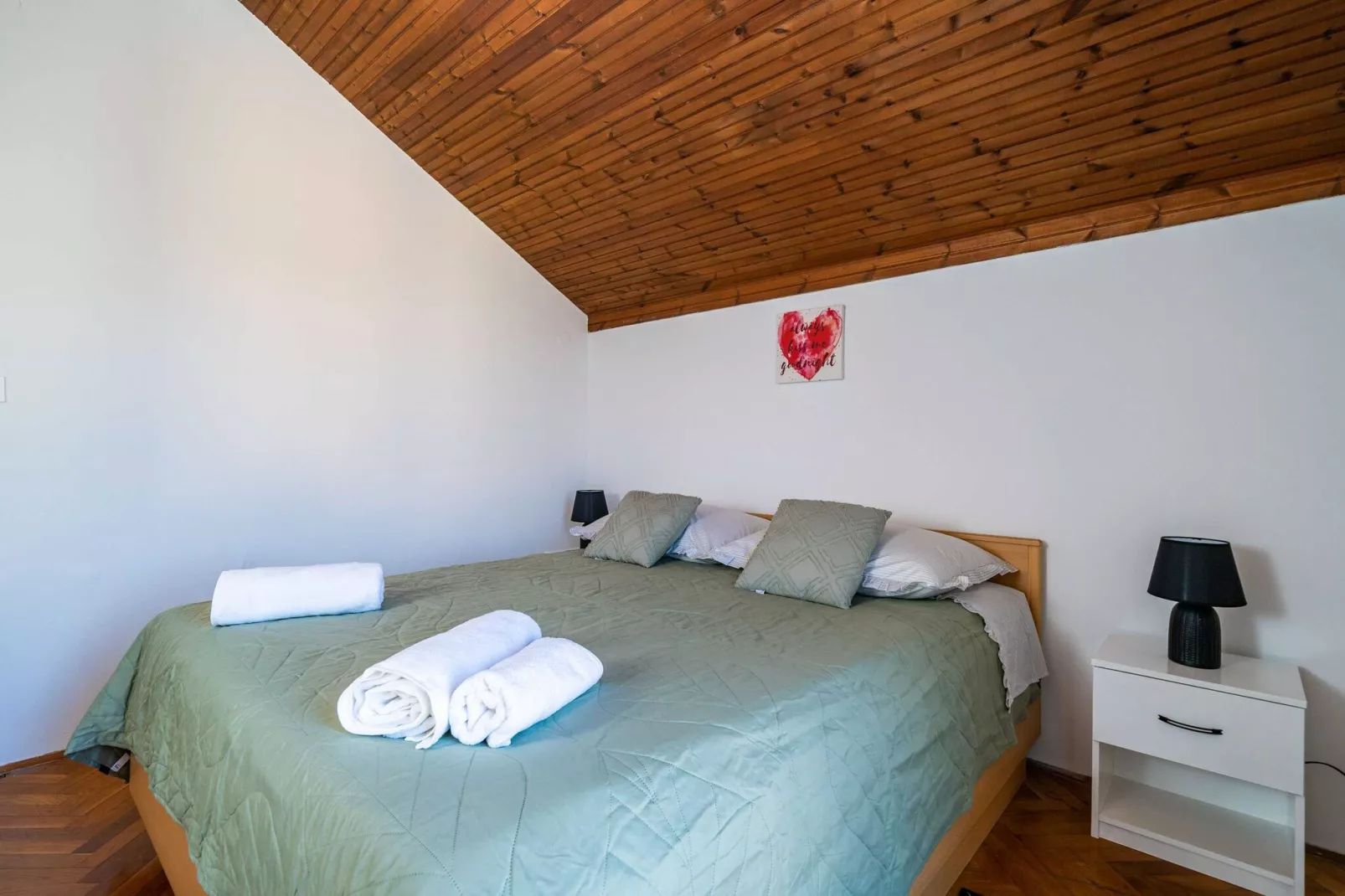 Apartment Dorica - One Bedroom Apartment with Terrace-Slaapkamer