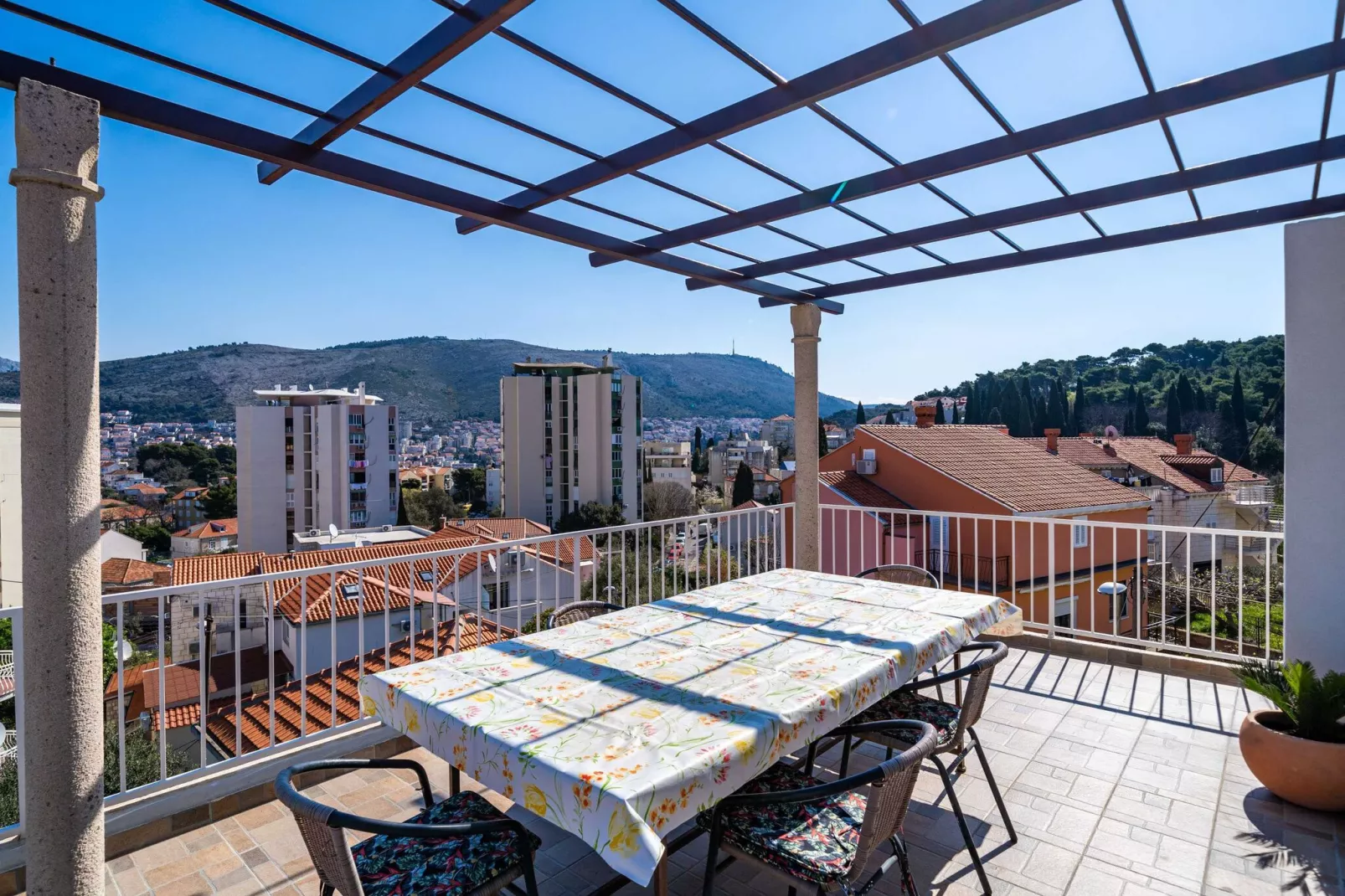 Apartment Dorica - One Bedroom Apartment with Terrace-Terras
