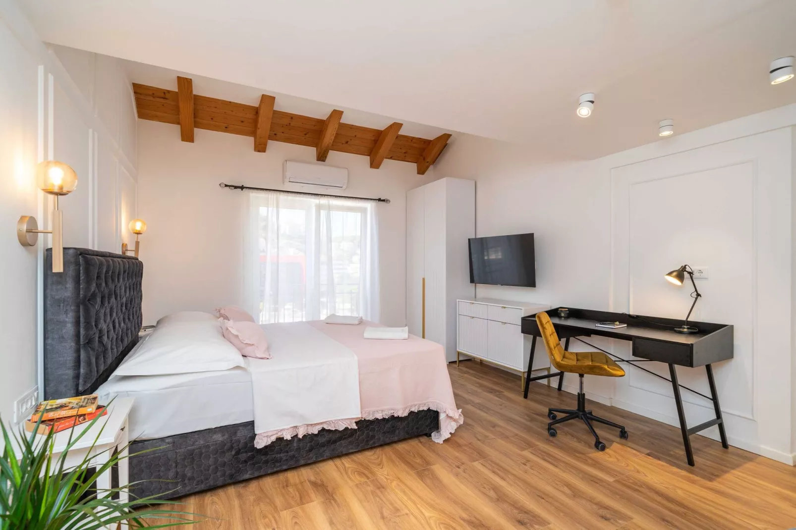 Villa Aura - Comfort double room-Slaapkamer