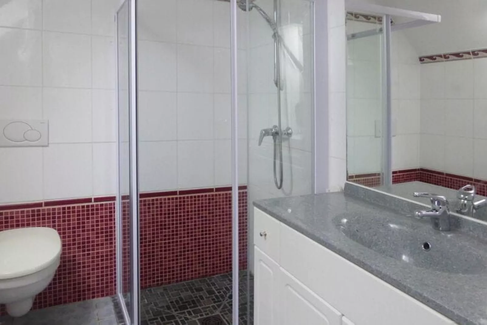 Holiday home Pleumeur-Bodou-Badkamer