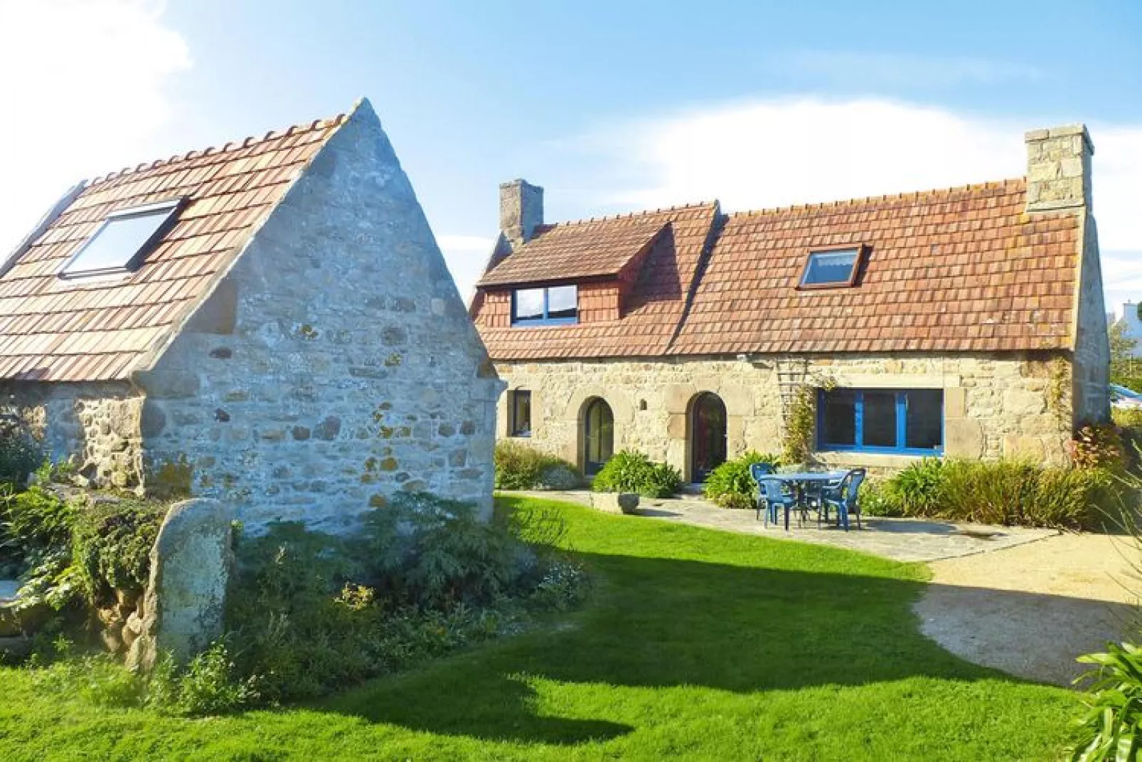 Holiday home Pleumeur-Bodou-Buitenkant zomer