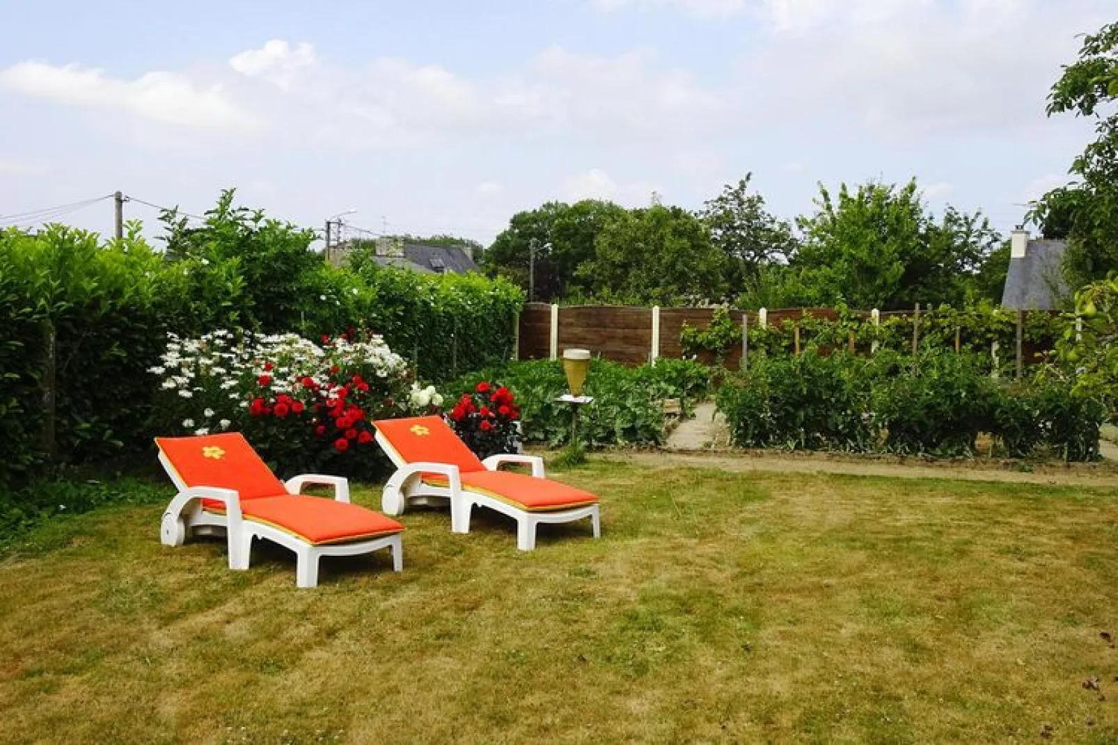 Holiday flat Matignon-Tuinen zomer