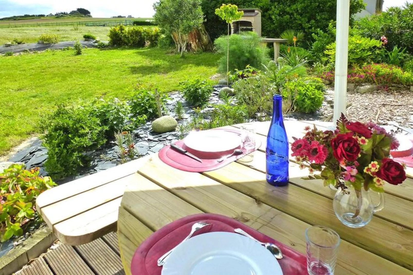 Ferienhaus in unmittelbarer Strandnähe Cléder-Tuinen zomer