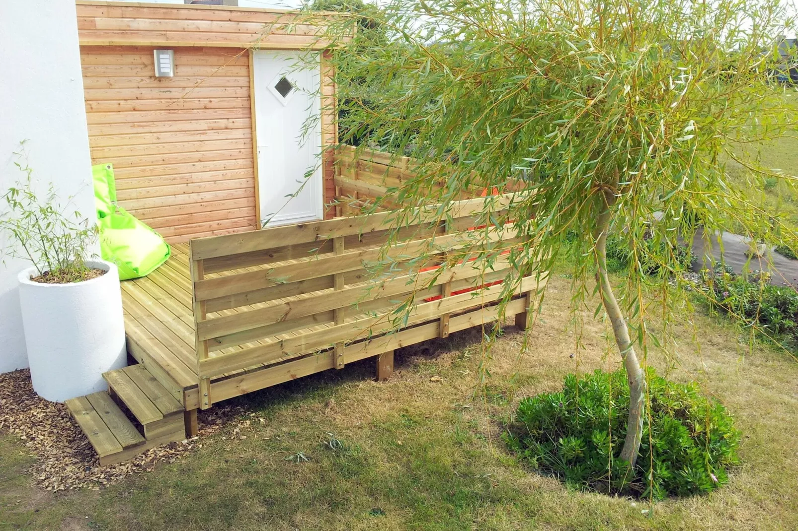 Ferienhaus in unmittelbarer Strandnähe Cléder-Tuinen zomer