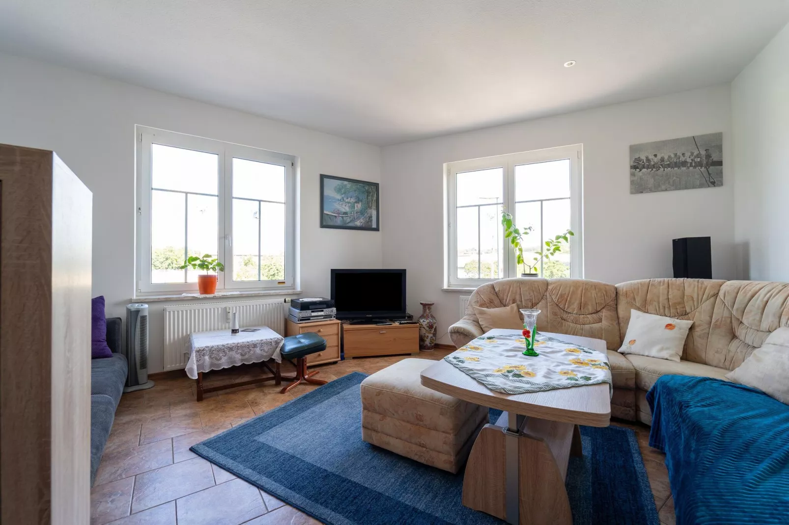 Ferienwohnung Petersberg-Woonkamer