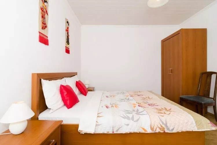 Apartments Villa Nikol - Standard Two Bedroom Apartment with Sea View (APT 1)-Slaapkamer