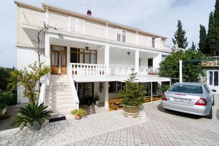 Apartments Villa Nikol - Standard One Bedroom Apartment with Sea View (APT 6)-Buitenlucht
