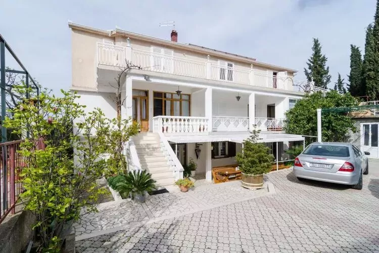 Apartments Villa Nikol - Standard One Bedroom Apartment with Sea View (APT 6)-Buitenlucht