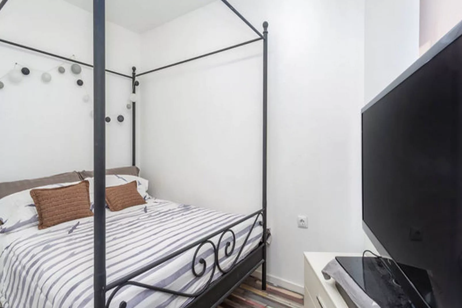 Apartment Brletic - Three Bedroom Apartment with Terrace-Slaapkamer