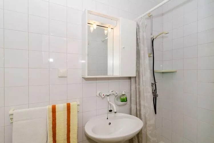 Villa Barbara - Studio with Terrace and Sea View (br.2)-Badkamer