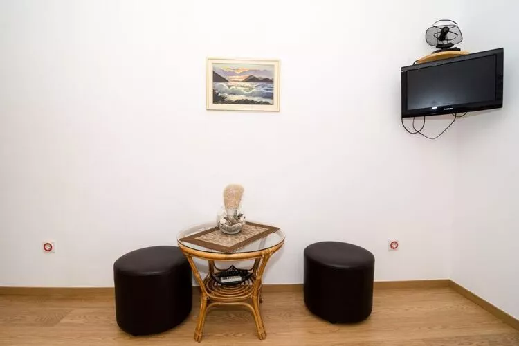 Villa Barbara - Comfort Studio with Terrace and Sea View (br. 1)-Woonkamer