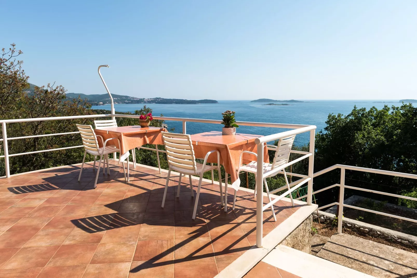 Villa Barbara - Comfort Studio with Terrace and Sea View (br. 1)-Terras