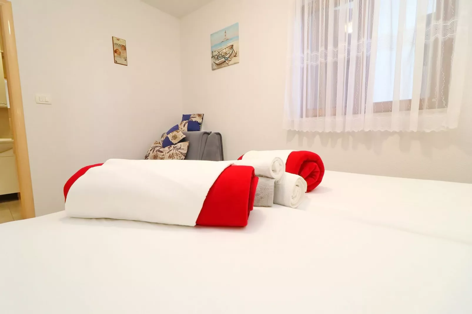 Seaside Apartments Hrkać - Standard One Bedroom Apartment with Terrace and Sea View 2