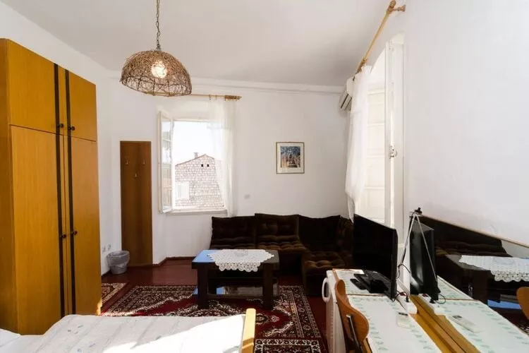 Rooms Pile - Comfort Double Room with Patio-Slaapkamer