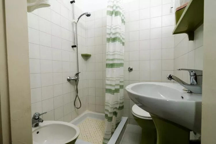 Rooms Pile - Double Room with Patio-Badkamer