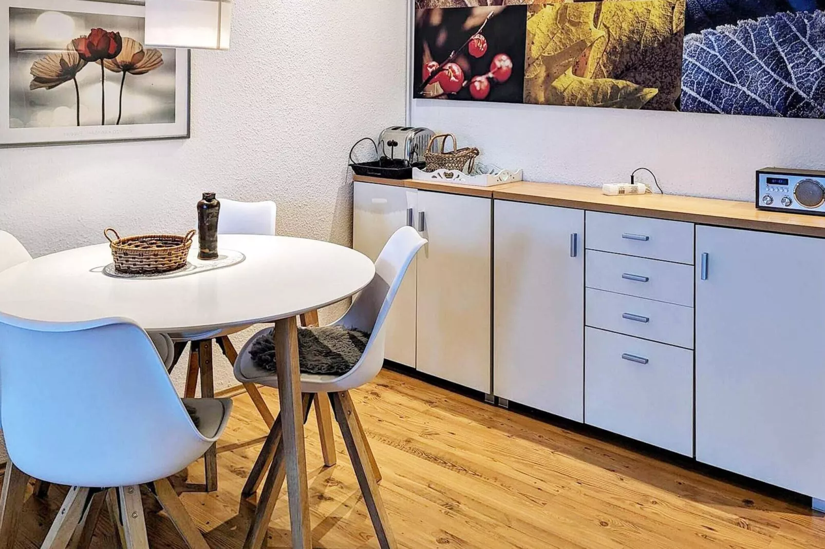 Comfortabel vakantiehuis in de natuur-Binnen