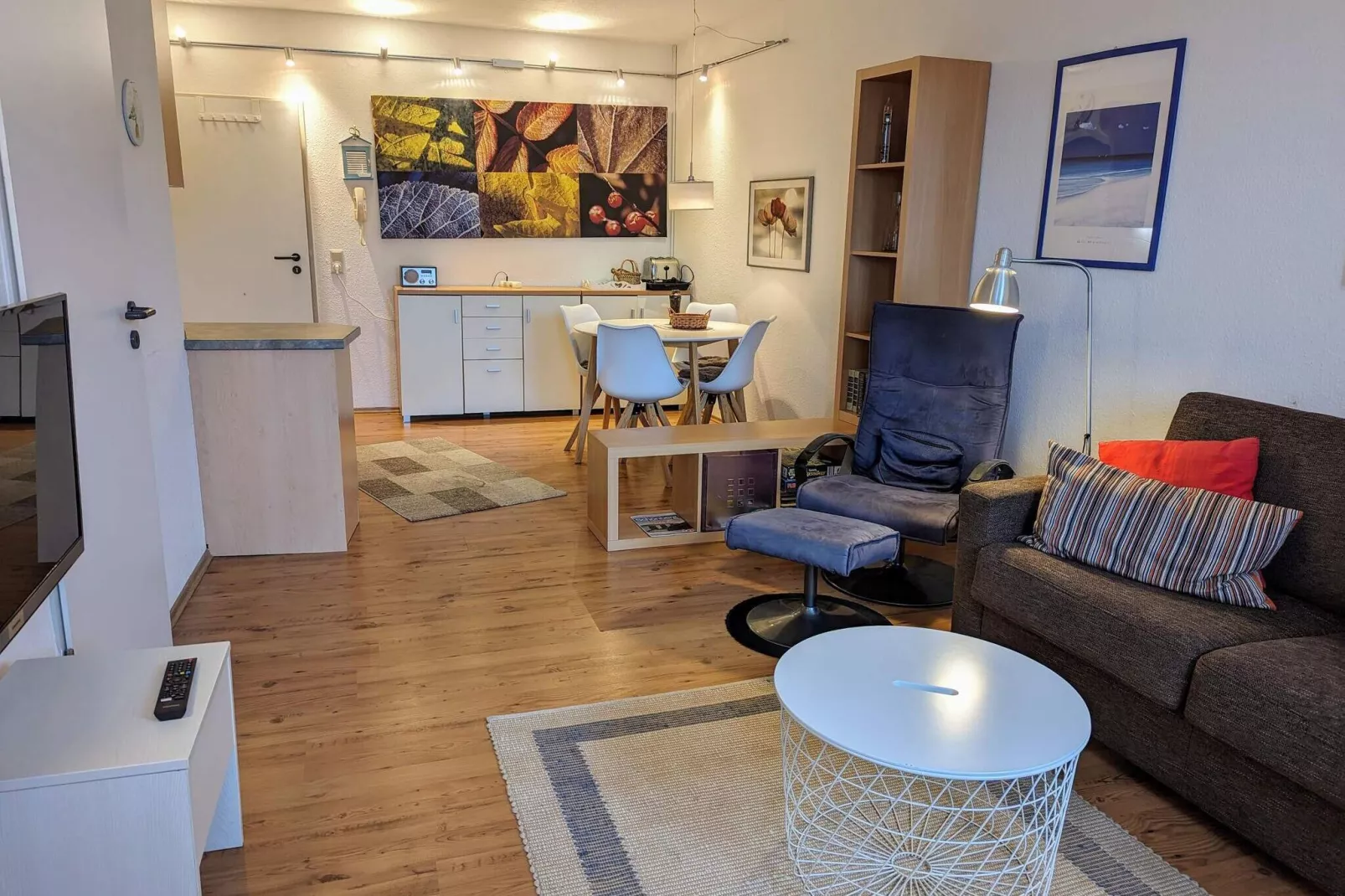 Comfortabel vakantiehuis in de natuur-Binnen