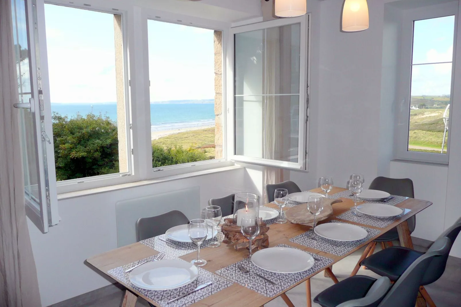 Ferienhaus mit Panorama-Meerblick Plonévez-Porzay-Eetkamer