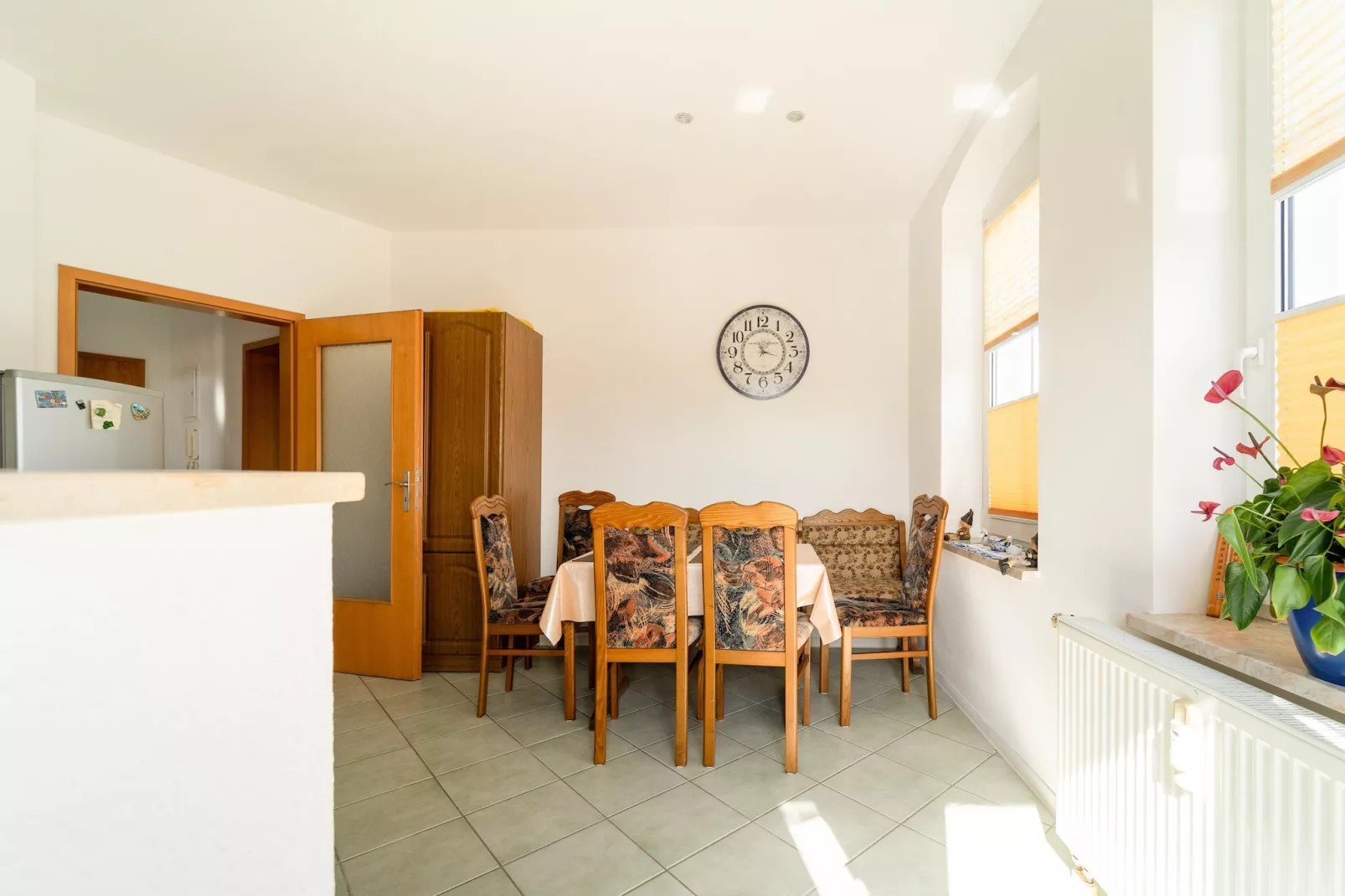 Ferienwohnung Petersberg-Eetkamer