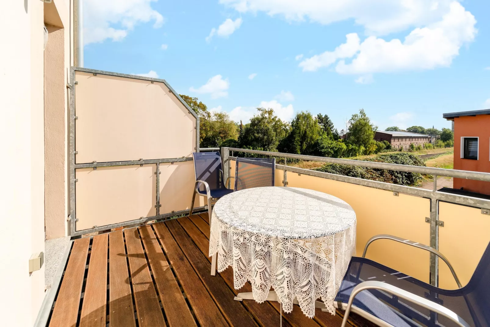 Ferienwohnung Petersberg-Uitzicht zomer