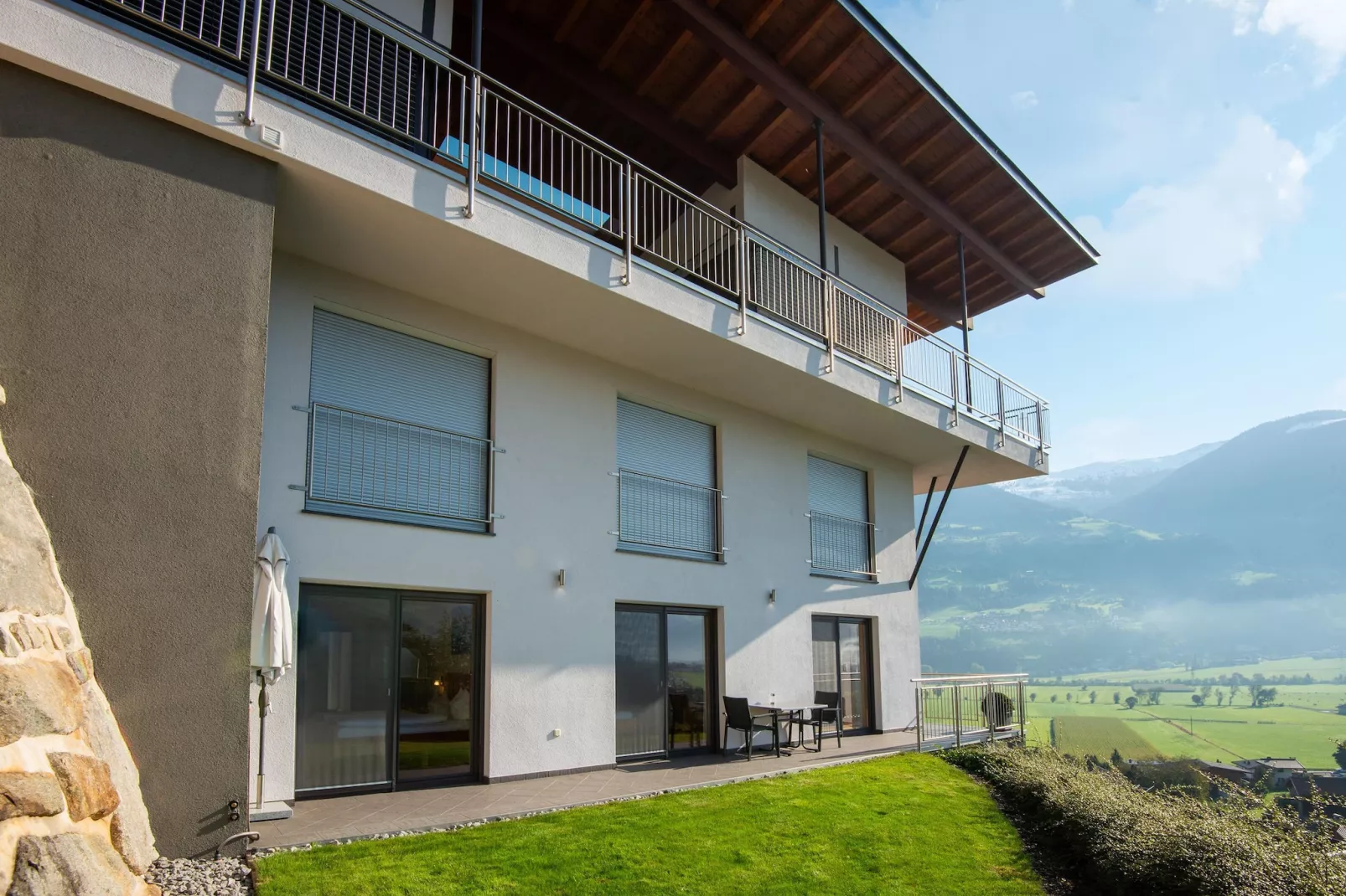 Haus Nissl-Buitenkant zomer