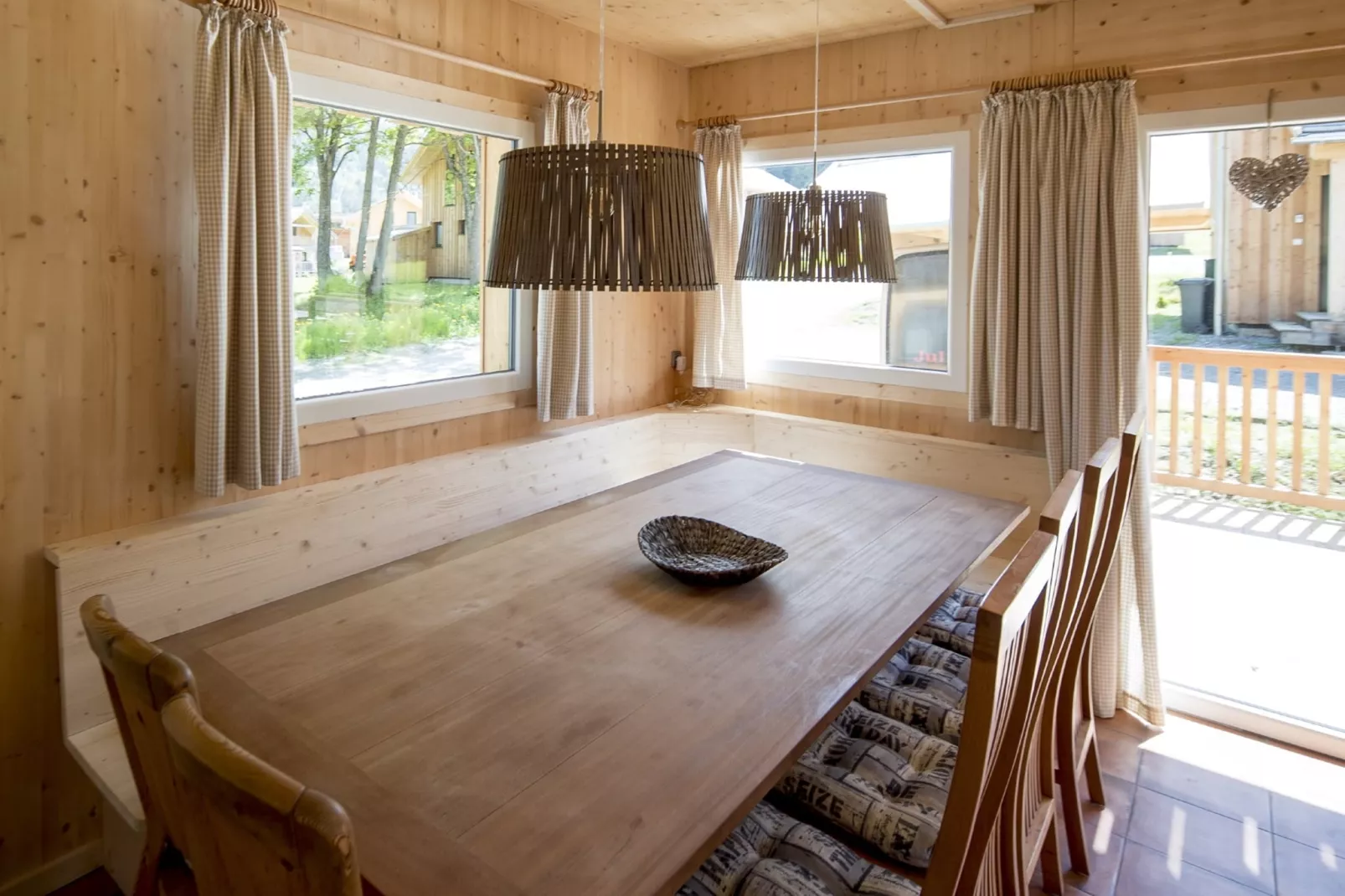 Kreischberg Chalets 48-Eetkamer