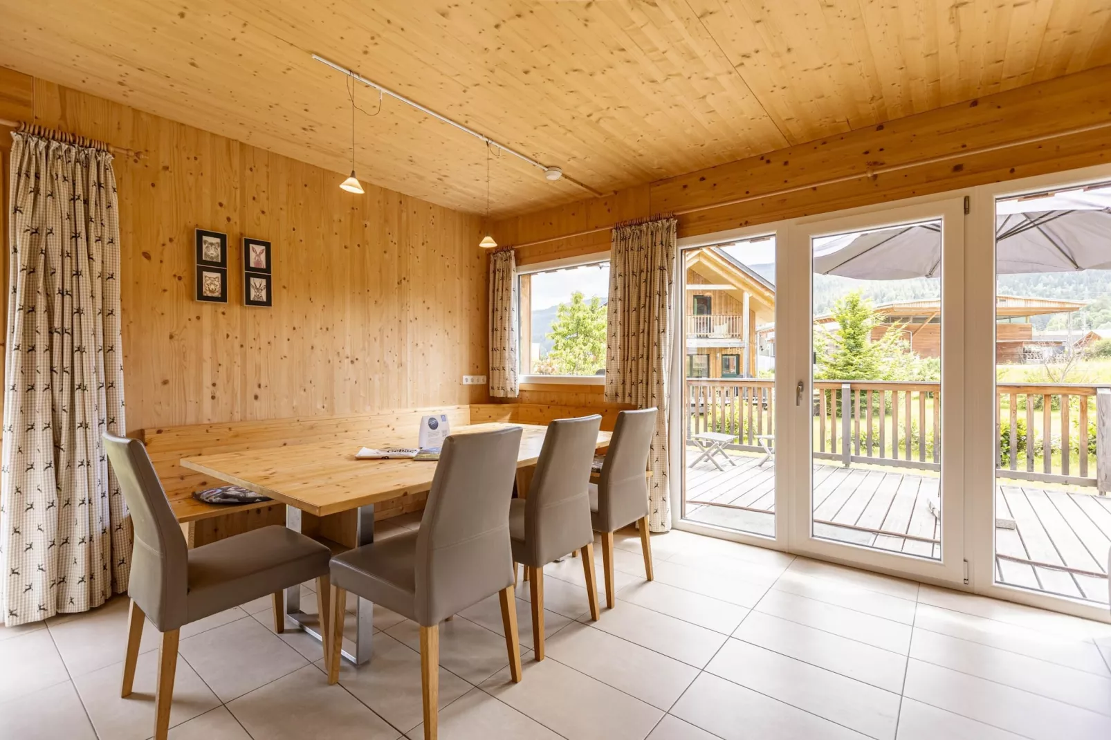 Kreischberg Chalets 39-Eetkamer