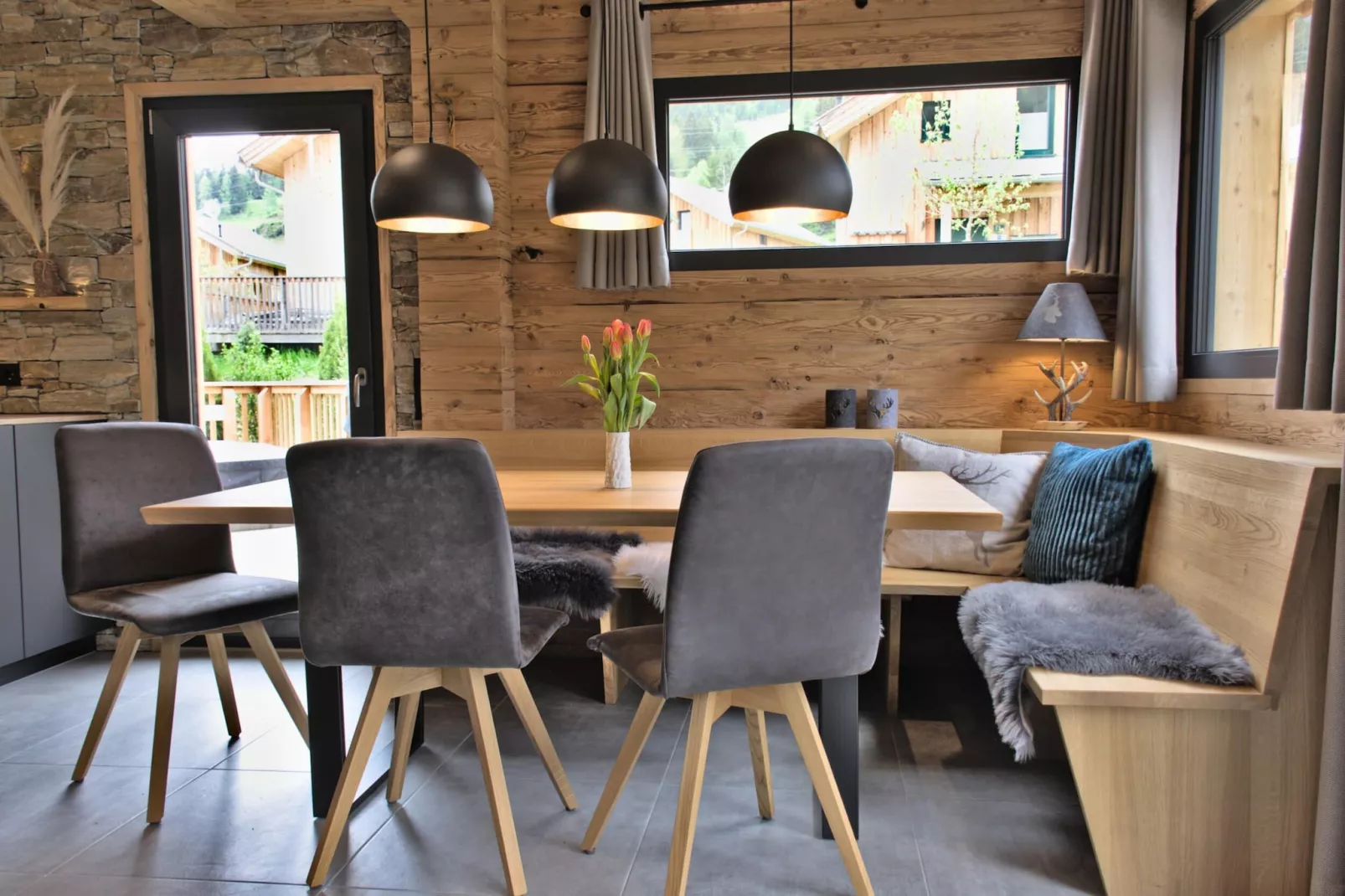 Kreischberg Chalets 52-Eetkamer