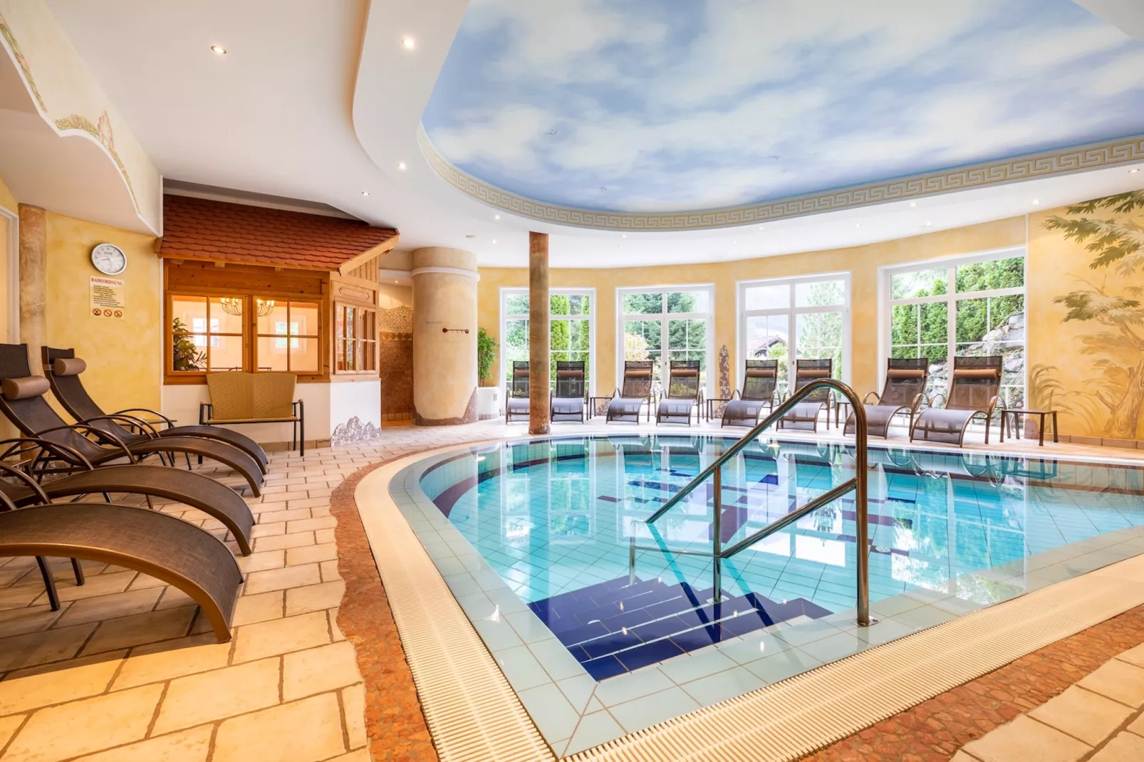 Wellness-Aparthotel-Kleinarl-Zwembad