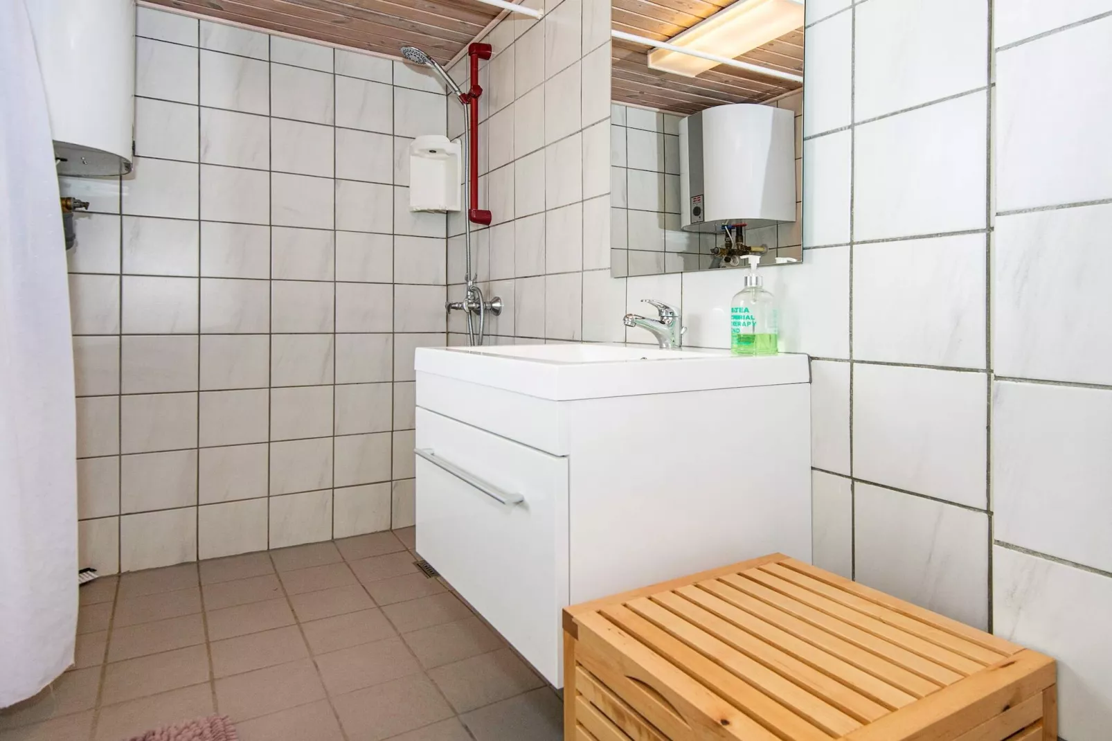 Sfeervolle Cottage in Vredig Fjand-By Traum-Binnen