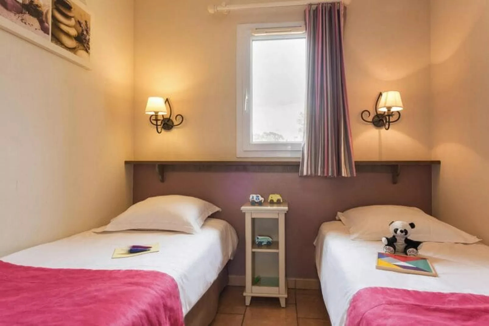 Residence Les Calanques, Les Issambres-27 Standard - Apt. 6 p. - 1 bedroom+1 sleeping alcove - terrace-Slaapkamer