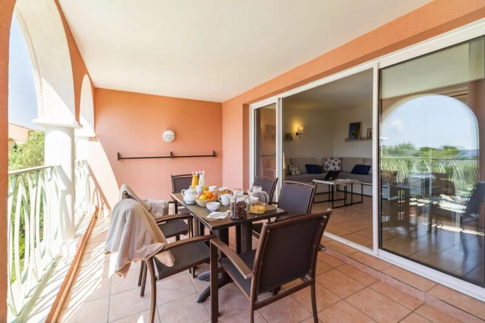 Residence Les Calanques, Les Issambres-14 Standard - Studio 4 p. - 1 sleeping alcove-Woonkamer