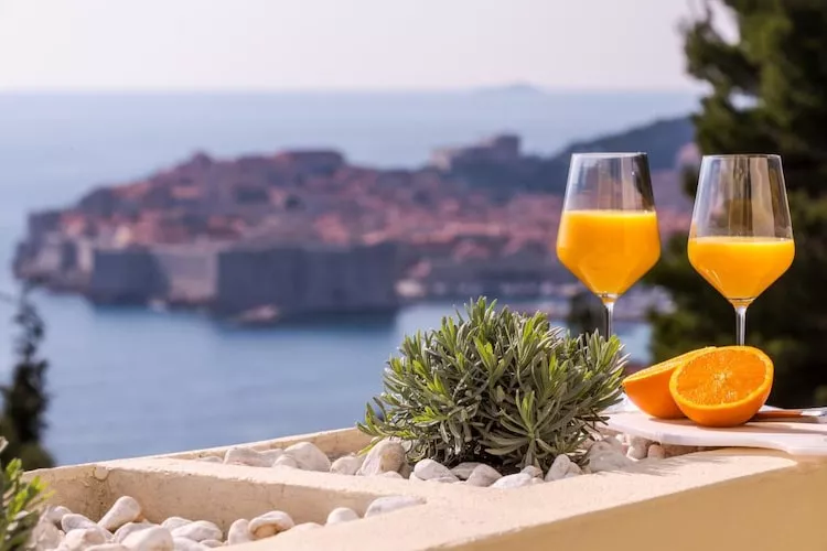 Stella Maris- One Bedroom Apartment with Balcony and Sea View-Uitzicht