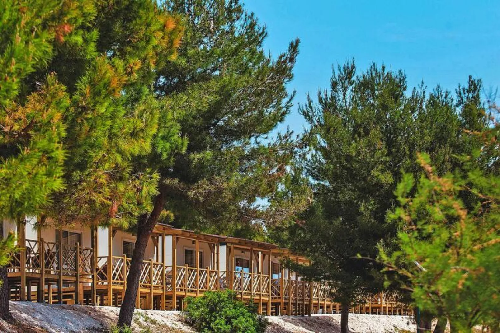 Amadria Park Camping - Seget Vranjica - Mobile Home Superior 32 qm 6 Pers-Buitenkant zomer