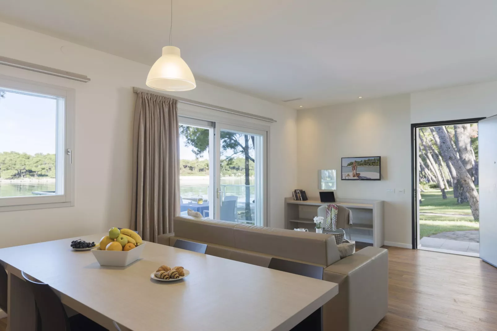 Residence Premium Crvena Luka Biograd Superior 2-bedroom-Apartment Seaview 104-110 qm-Eetkamer