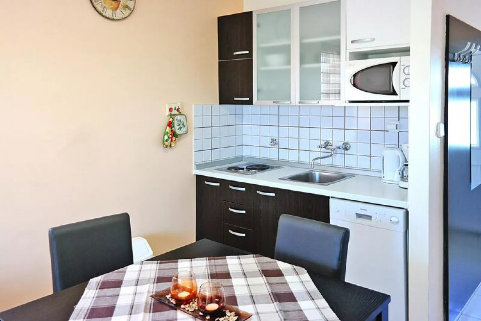 Apartments Lug Privlaka-A4 ca 40 qm with max 4 persons-Keuken