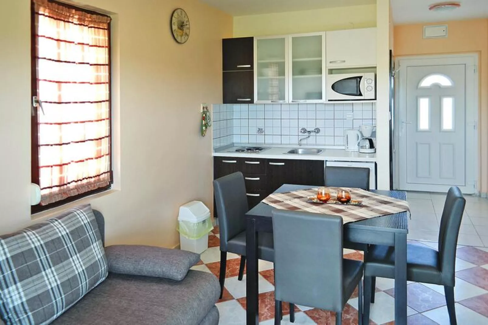 Apartments Lug Privlaka-A4 ca 40 qm with max 4 persons-Keuken