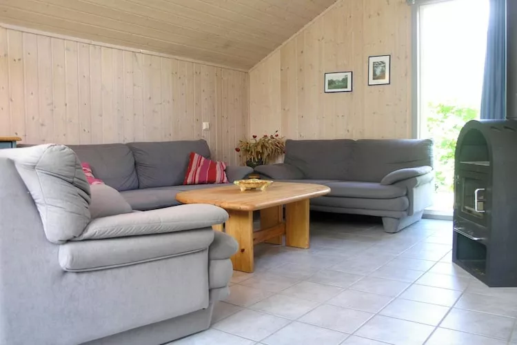 FH Wildgans Comfort mit Sauna & Kaminofen 81 qm 131-Woonkamer