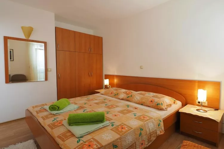 Apartments & Room Eva Slano - Two Bedroom Apartment with Terrace and Sea View (Veliki)-Slaapkamer