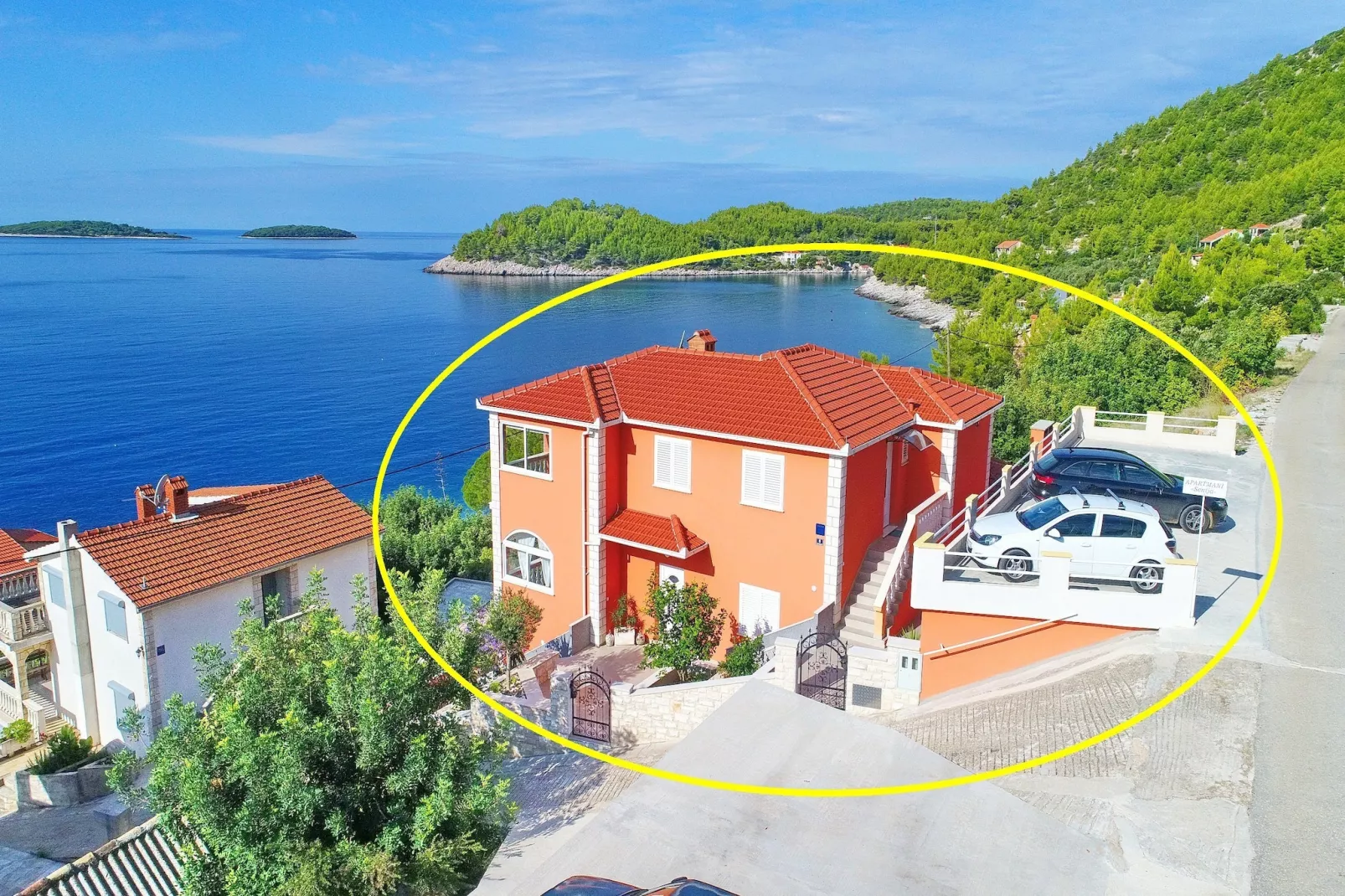 Holiday Home Adriatic View-Two Bedroom Apartment with Terrace and Sea View